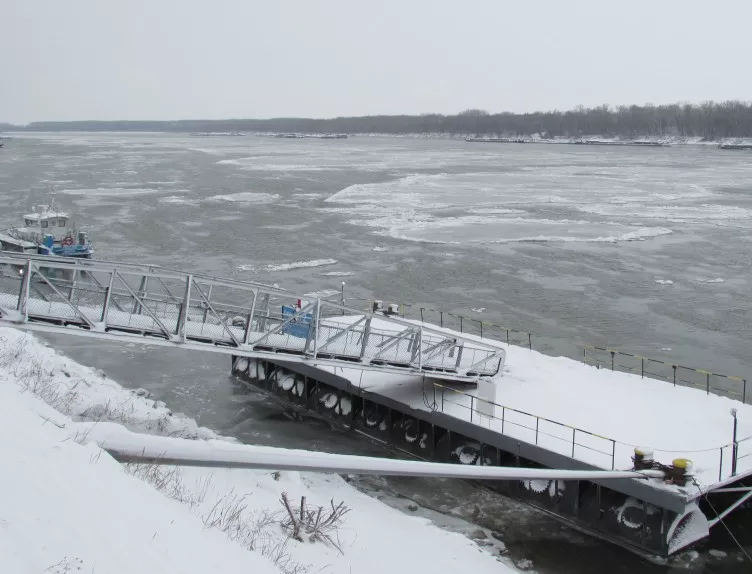 80% ледоход в Дунав при Русе, реката може да замръзне изцяло