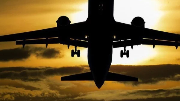 Няма данни за българи на борда на катастрофиралия индонезийски самолет