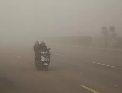 Над половината китайски градове са покрити със смог