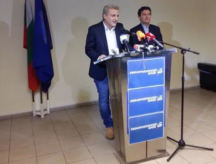 Реформаторите "по никакъв начин" няма да подкрепят мажоритарен вот във варианта на Слави Трифонов (ВИДЕО)