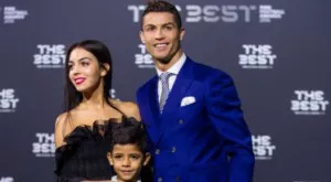 Роналдо се е бръкнал дълбоко за пръстена на Джорджина - вижте колко