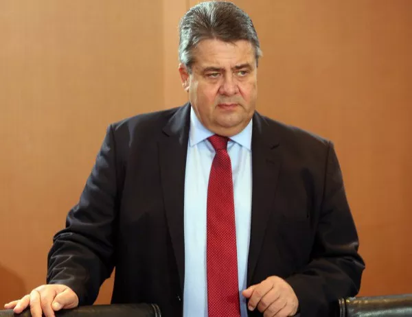 Германия: Ако иска в ЕС, Сърбия задължително трябва да признае Косово