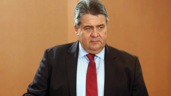 Германия: Ако иска в ЕС, Сърбия задължително трябва да признае Косово