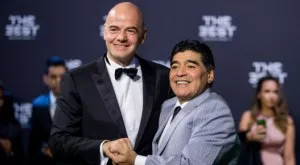 Куриоз на "Лужники": Спецчастите не познаха Марадона и не го пуснаха на мача