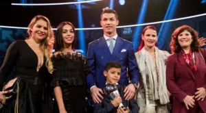 Женски разправии тормозят Роналдо