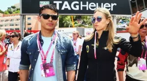 {{ otherArticle[0].article.title }}