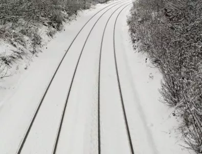 Бурен вятър в Швейцария издуха вагон от релсите 