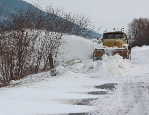 Предвидени са 80 млн. лв. за зимно почистване на пътищата