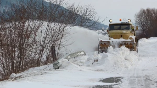 Предвидени са 80 млн. лв. за зимно почистване на пътищата