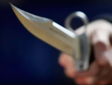 Момче рани с нож учителка в Башкирия