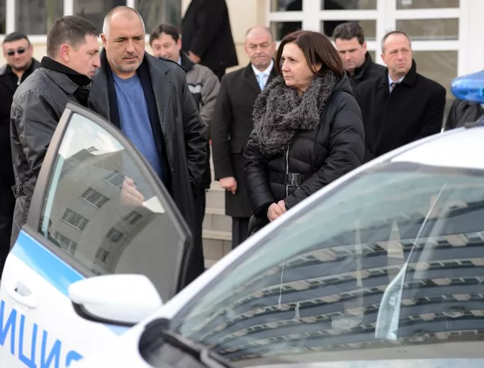 МВР обновява автопарка с 278 нови коли за Пътна полиция