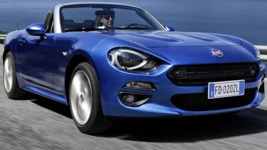 Fiat 124 Spider е любимата кола на гейовете в Европа