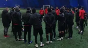 {{ otherArticle[0].article.title }}