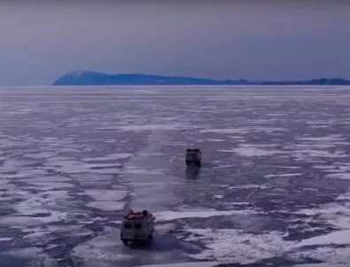 Най-дълбокото езеро в света замръзна (Видео)