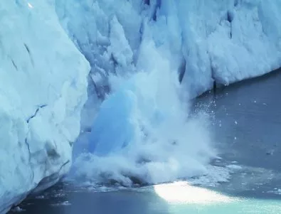 Гигантски айсберг е на косъм да се откъсне от Антарктида (СНИМКА)
