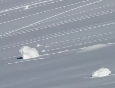 Изчезналият сноубордист е локализиран под лавина, акция обаче не може да се проведе