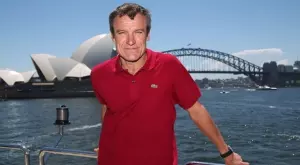 {{ otherArticle[0].article.title }}