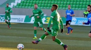 {{ otherArticle[0].article.title }}