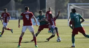 {{ otherArticle[0].article.title }}