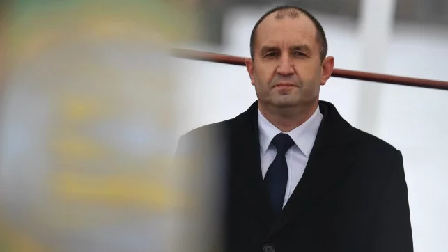 Радев: Няма чистка в Министерството на отбраната, няма и вечно абонирани за властта 