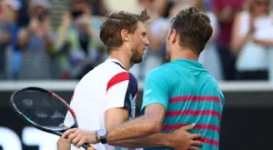 {{ otherArticle[0].article.title }}