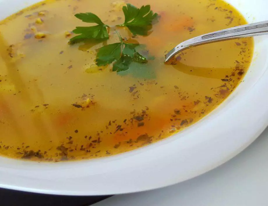 Рецепта на деня: Любима пилешка супа със сметана