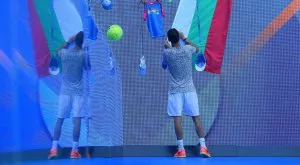 {{ otherArticle[0].article.title }}