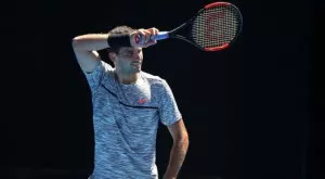 {{ otherArticle[0].article.title }}