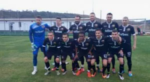 {{ otherArticle[0].article.title }}