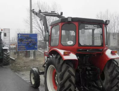 Гръцките фермери остават на македонската граница поне до 3 февруари