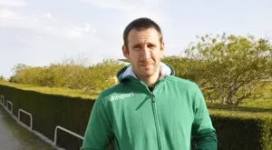 {{ otherArticle[0].article.title }}