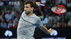 Защо само Гришо и Тийм от младите удрят от бекхенд с една ръка?