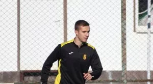 {{ otherArticle[0].article.title }}