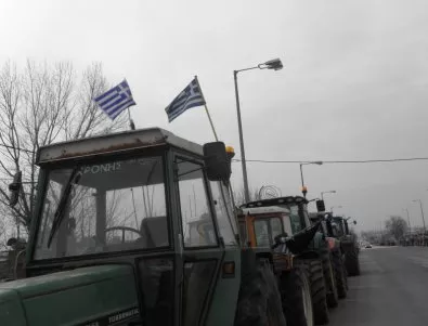 Гръцките фермери се събират за национален протест пред парламента в Атина