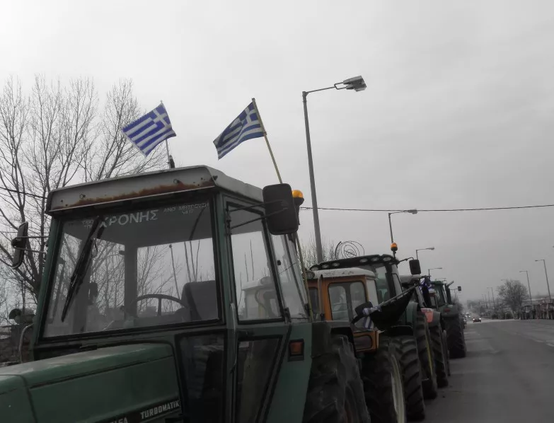 Гръцките фермери се събират за национален протест пред парламента в Атина