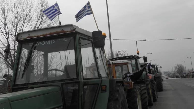 Гръцките фермери се събират за национален протест пред парламента в Атина