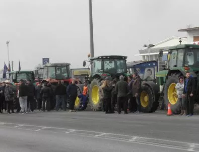 Гръцките фермери се готвят да блокират жп линията край Идомени