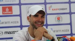 {{ otherArticle[0].article.title }}