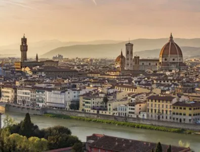 Флоренция ще глобява туристите, които хапват на улицата