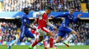 Венгер индиректно намекна, че остава, но Санчес и Йозил може и да не го последват