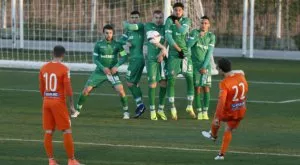 {{ otherArticle[0].article.title }}