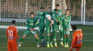 {{ otherArticle[0].article.title }}