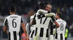 СНИМКА: Класика и нова емблема в новия екип на Ювентус
