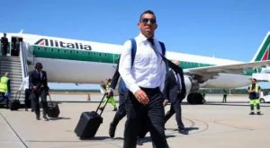 {{ otherArticle[0].article.title }}