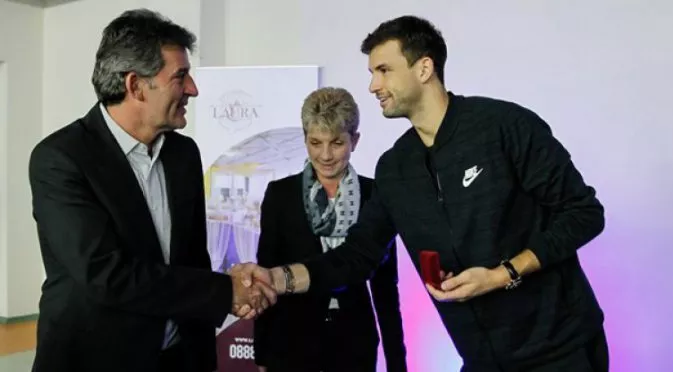 Наградиха Григор с медал за специални заслуги към спорта и България