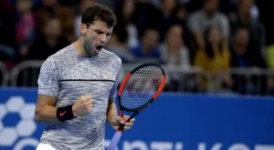 В Русия: У дома и стените помагат - Григор играе тениса на живота си