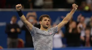 {{ otherArticle[0].article.title }}