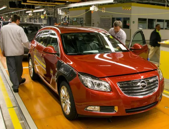 Opel ще струва 2 млрд. долара на французите