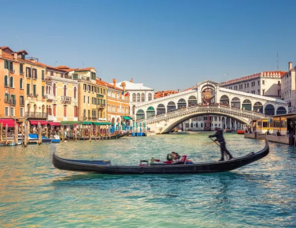 Кметът на Венеция: Ако някой извика "Аллах Акбар", ще бъде застрелян на място