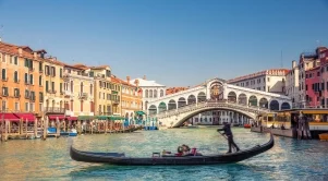 Венеция въведе такси за влизане на туристите